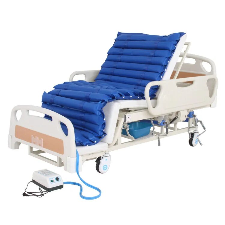 Manufacturers wholesale anti-skid turning medical bed for the elderly, hand-operated multi-functional hospital nursing beds